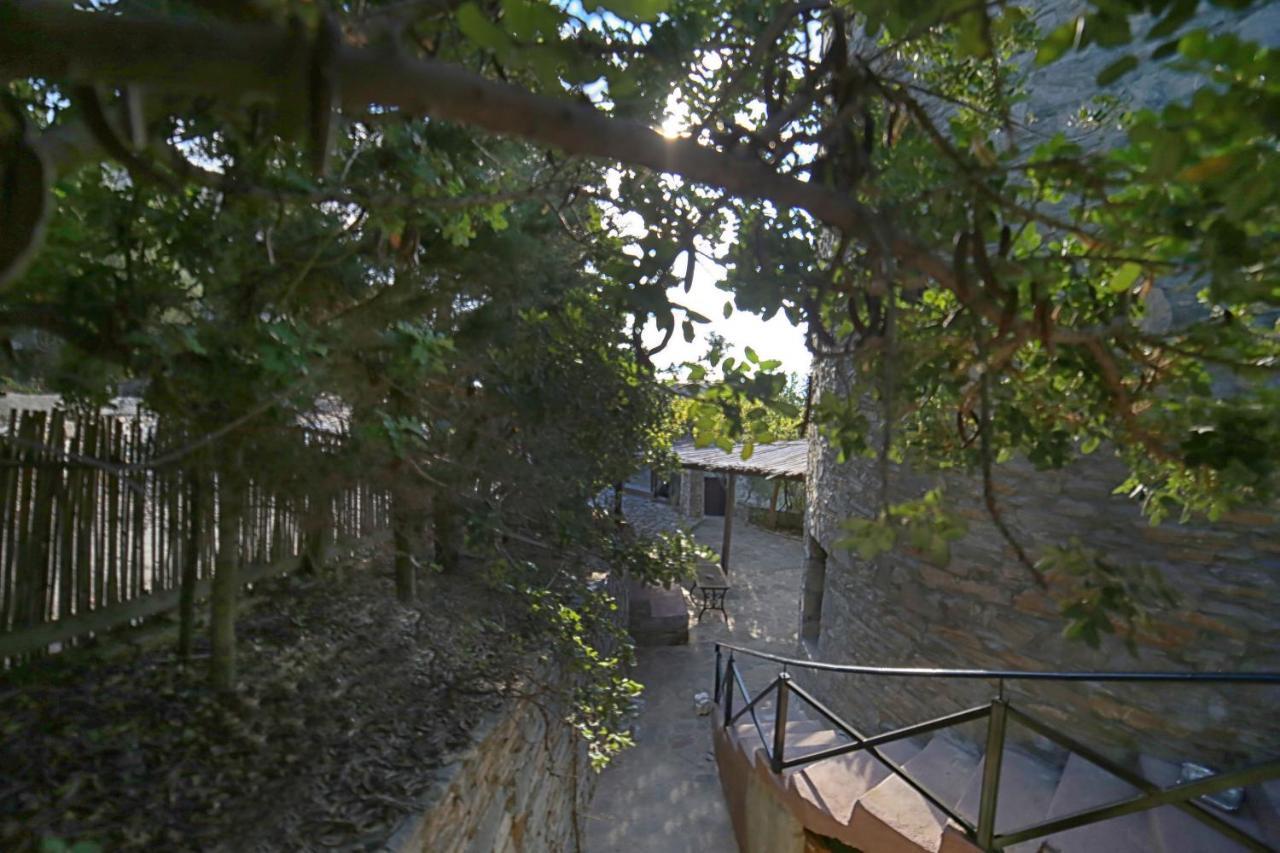 Pyrgos Traditional Village Ágios Kírykos Екстериор снимка