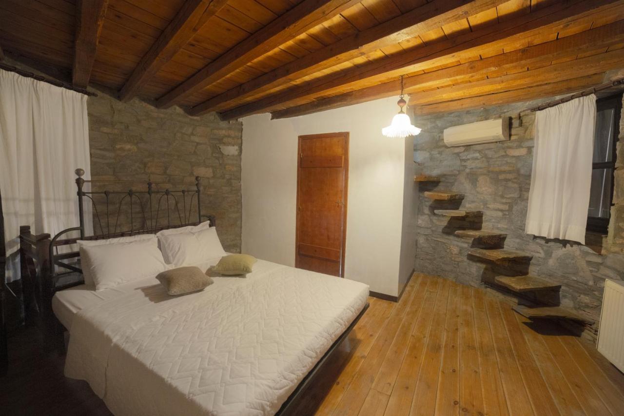Pyrgos Traditional Village Ágios Kírykos Екстериор снимка
