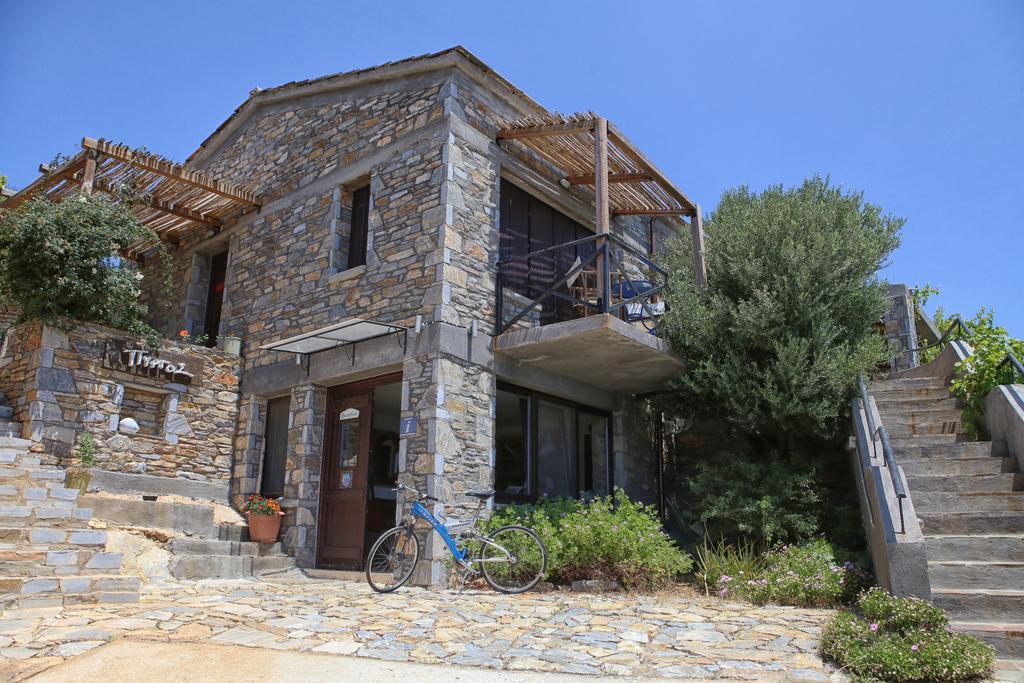Pyrgos Traditional Village Ágios Kírykos Екстериор снимка